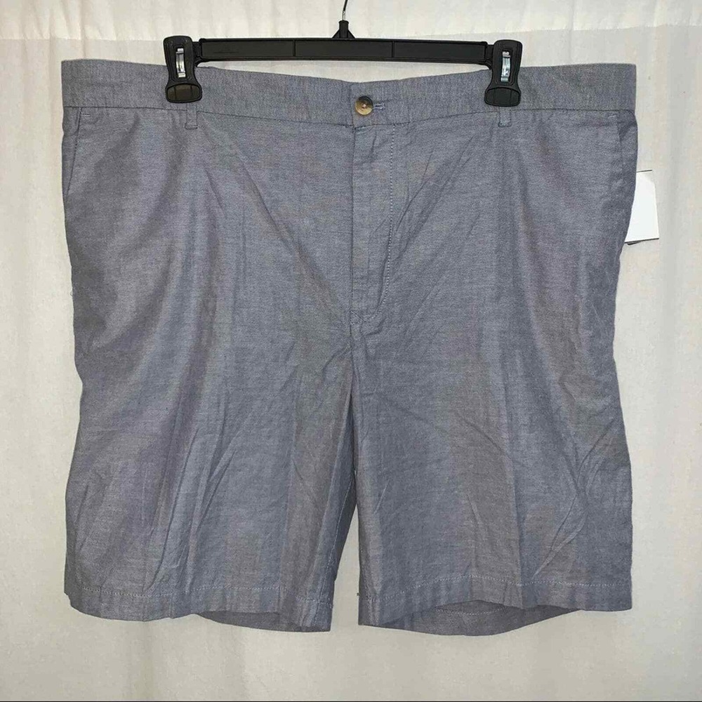 IZOD Flat Front Shorts Mens 42 Blue Cotton Blend Stretch Chambray Casual